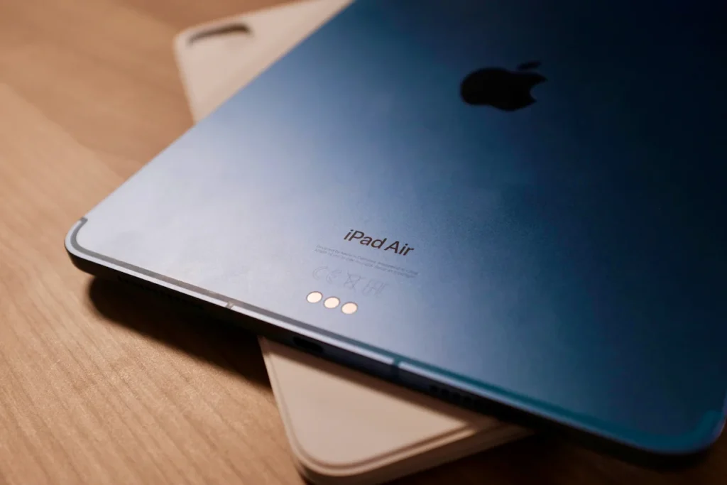 Apple iPad Air 6